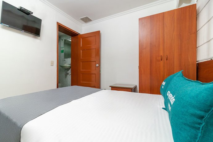 Imagen de la habitación del Hotel Torre Colpatria. Foto 10