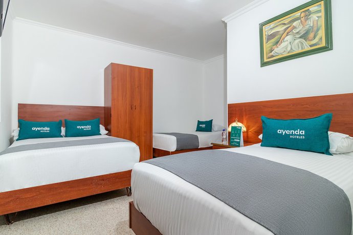 Imagen de la habitación del Hotel Torre Colpatria. Foto 14