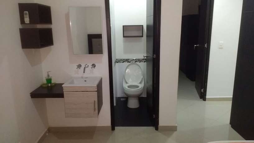 Imagen de la habitación del Hotel Torre Coral. Foto 10