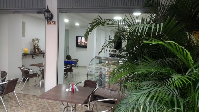 Imagen del bar/restaurante del Hotel Torre Coral. Foto 3