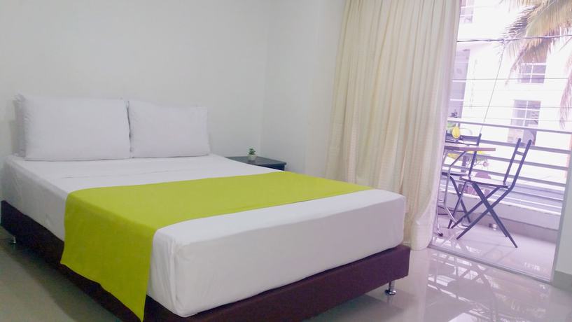 Imagen de la habitación del Hotel Torre Coral. Foto 16