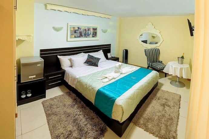 Imagen general del Hotel Torre Cristal Boutique. Foto 9