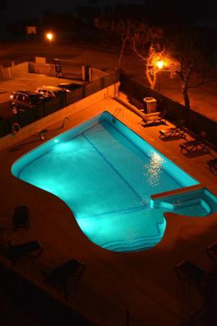 Imagen de la piscina del Hotel Torre Cristina. Foto 8
