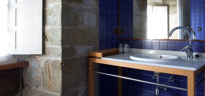Imagen de la habitación del Hotel Torre De Villademoros. Foto 19