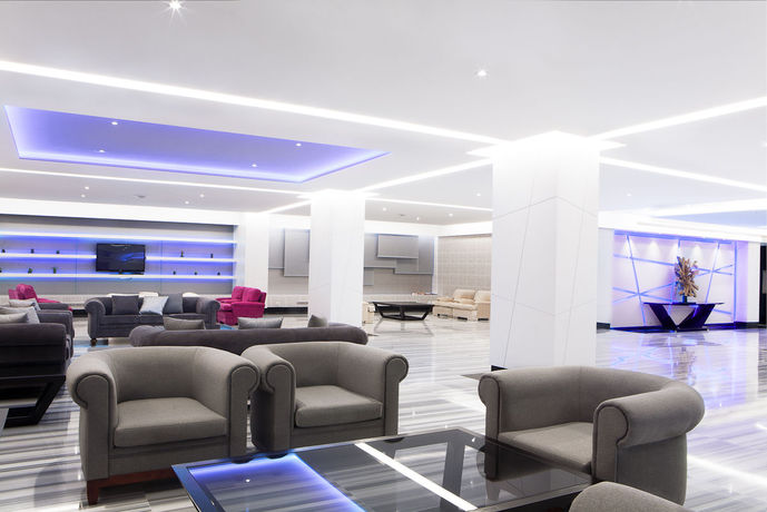 Imagen de los interiores del Hotel Torre Del Mar. Foto 28