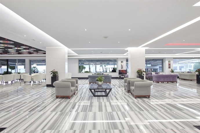 Imagen de los interiores del Hotel Torre Del Mar. Foto 34