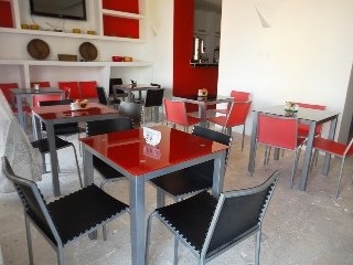 Imagen del bar/restaurante del Hotel Torre Del Reloj. Foto 3