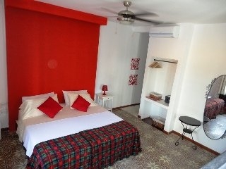 Imagen de la habitación del Hotel Torre Del Reloj. Foto 6