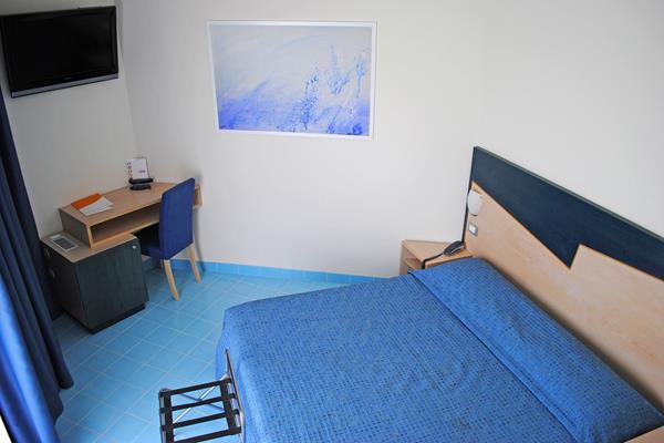 Imagen general del Hotel Torre Del Sole. Foto 2