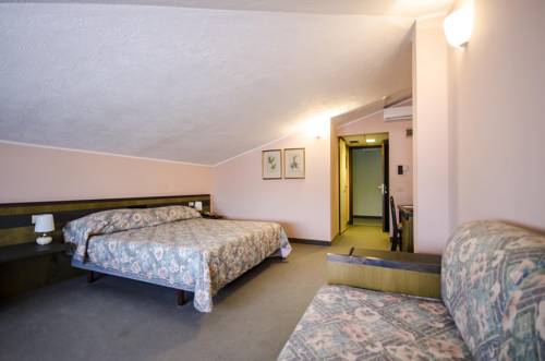 Imagen de la habitación del Hotel Torre Del Sole, Tarquinia. Foto 11