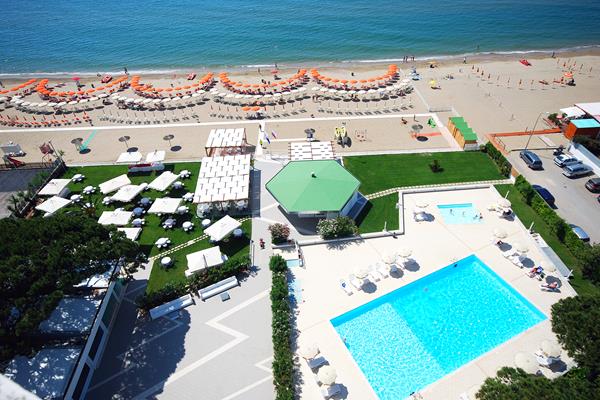 Imagen general del Hotel Torre Del Sole, Terracina. Foto 6