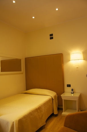 Imagen de la habitación del Hotel Torre Della Vittoria 1928. Foto 4