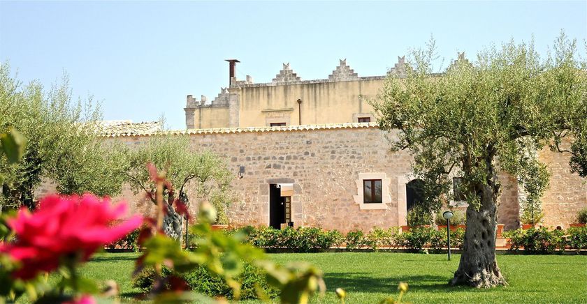 Imagen de los exteriores del Hotel Torre Don Virgilio Country. Foto 13