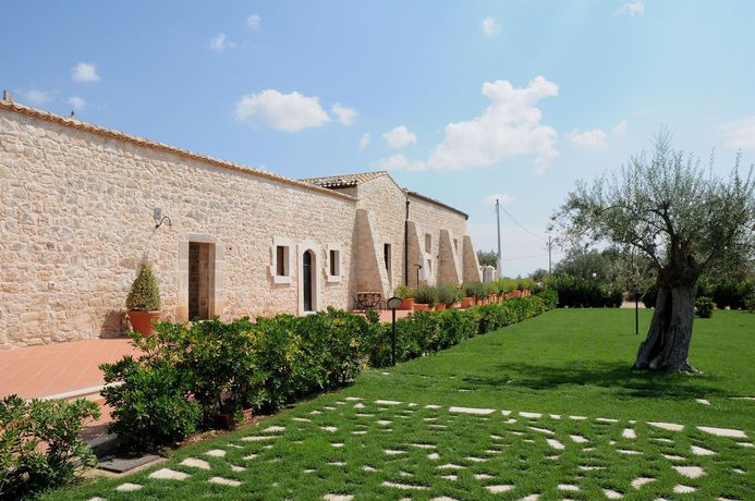 Imagen de los exteriores del Hotel Torre Don Virgilio Country. Foto 14