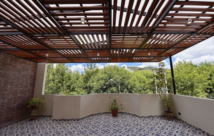 Imagen de la habitación del Hotel Torre Dorada. Foto 7