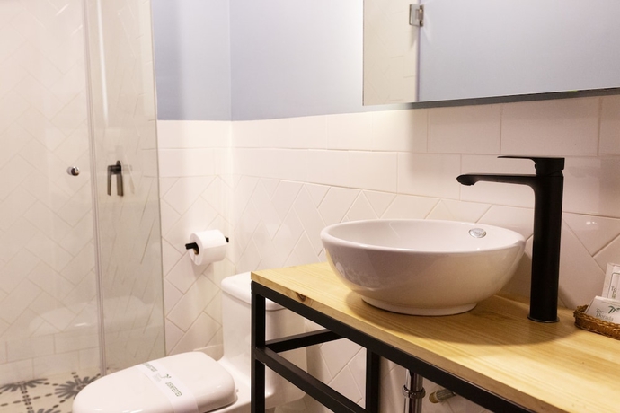 Imagen de la habitación del Hotel Torre Dorada. Foto 12