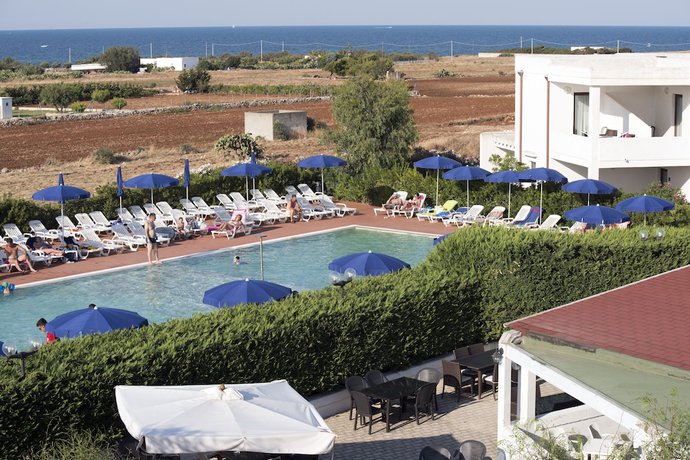 Imagen general del Hotel Torre Guaceto Greenblu Resort. Foto 3