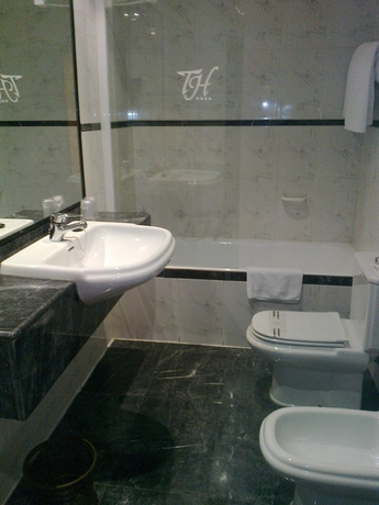 Imagen de la habitación del Hotel Torre Hogar. Foto 12