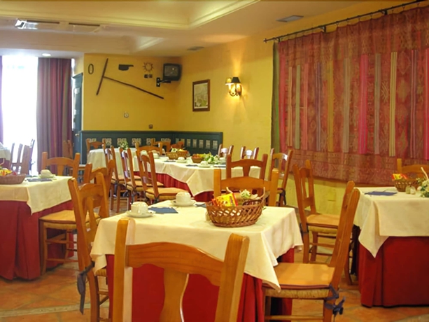 Imagen del bar/restaurante del Hotel Torre Hogar. Foto 6