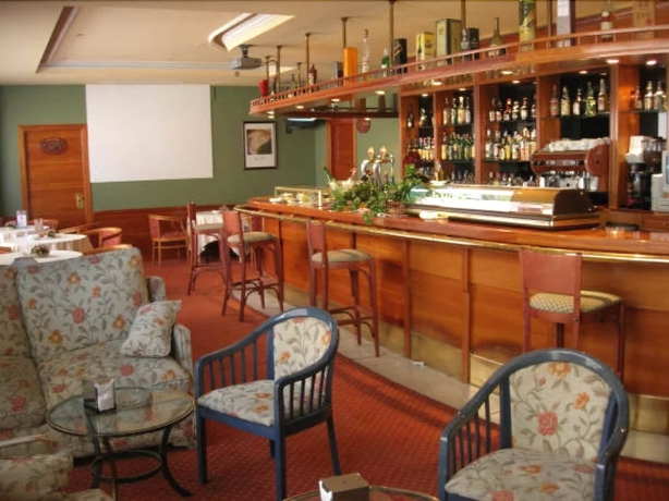 Imagen del bar/restaurante del Hotel Torre Hogar. Foto 7