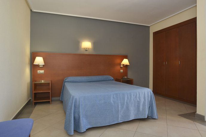 Imagen de la habitación del Hotel Torre Joven. Foto 9