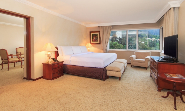 Imagen general del Hotel Torre Monserrate. Foto 2