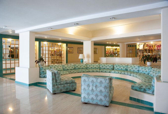Imagen de los interiores del Hotel Torre Oliva. Foto 12