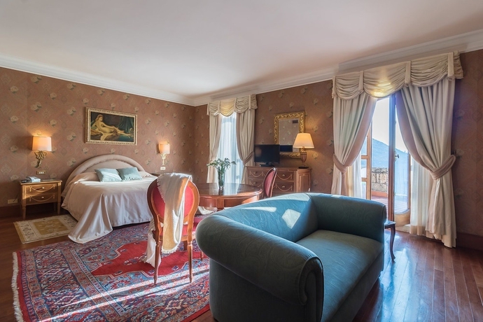 Imagen de la habitación del Hotel Torre Sant Angelo. Foto 3