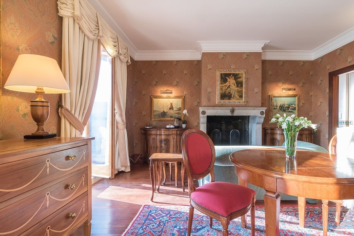 Imagen de la habitación del Hotel Torre Sant Angelo. Foto 6