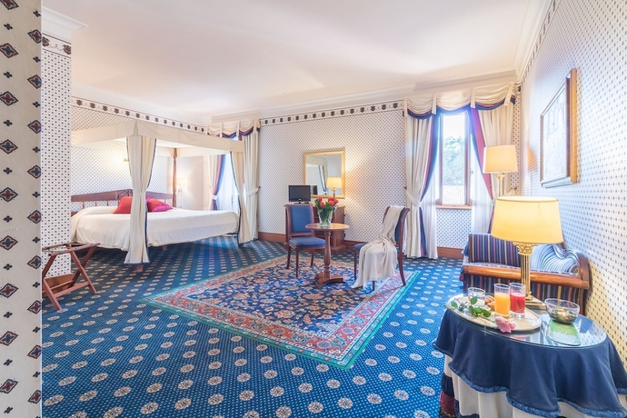 Imagen de la habitación del Hotel Torre Sant Angelo. Foto 11