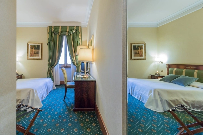 Imagen de la habitación del Hotel Torre Sant Angelo. Foto 12