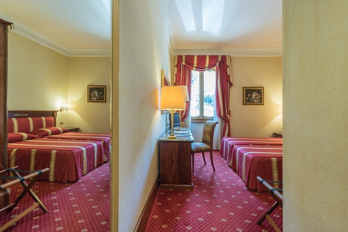 Imagen de la habitación del Hotel Torre Sant Angelo. Foto 15