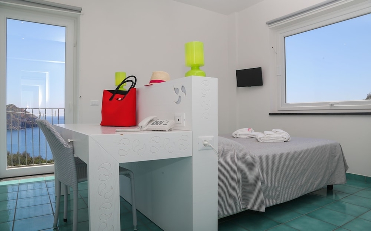 Imagen de la habitación del Hotel Torre Sant'angelo. Foto 8