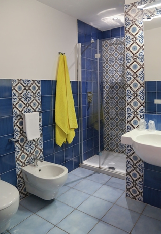Imagen de la habitación del Hotel Torre Sant'angelo. Foto 14