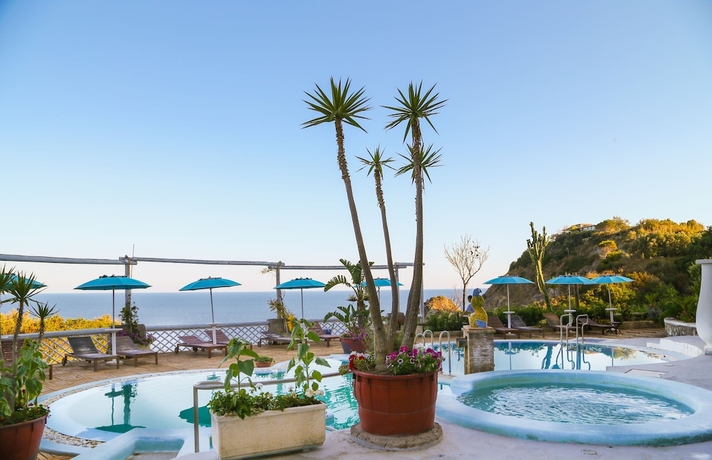 Imagen de la piscina del Hotel Torre Sant'angelo. Foto 19