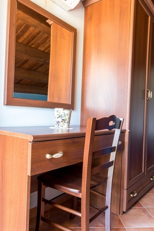 Imagen de la habitación del Hotel Torre Tabia. Foto 11