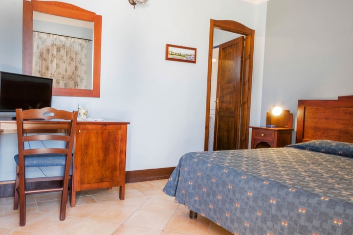 Imagen de la habitación del Hotel Torre Tabia. Foto 15