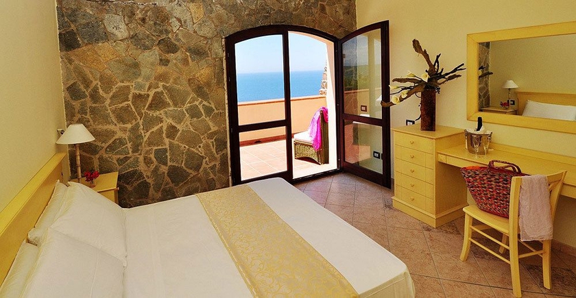 Imagen de la habitación del Hotel Torre, Torre dei Corsari. Foto 7