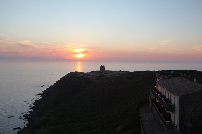 Imagen de los exteriores del Hotel Torre, Torre dei Corsari. Foto 15