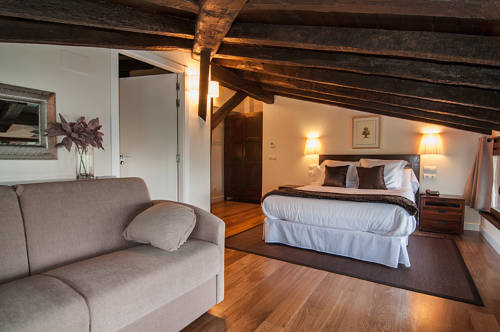 Imagen de la habitación del Hotel Torre Zumeltzegi. Foto 7