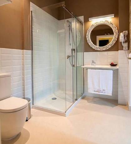 Imagen de la habitación del Hotel Torre Zumeltzegi. Foto 15