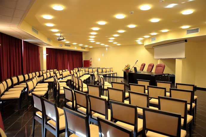 Imagen de los interiores del Hotel Torre del Duca. Foto 16