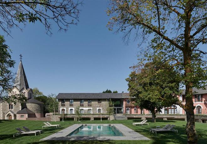 Imagen de la piscina del Hotel Torre del Remei. Foto 21