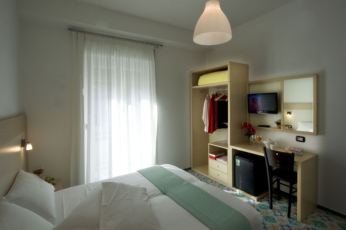 Imagen de la habitación del Hotel Torre di Milo. Foto 2