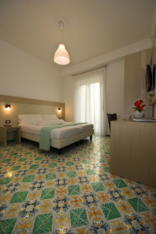 Imagen de la habitación del Hotel Torre di Milo. Foto 4