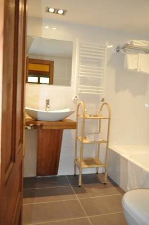 Imagen general del Hotel Torrecerredo. Foto 2