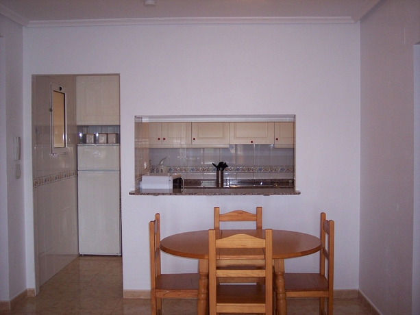 Imagen de la habitación del Hotel Torremar, Torrevieja. Foto 4
