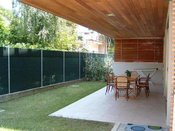 Imagen de los exteriores del Hotel Torremaura. Foto 6