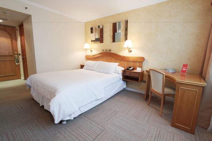 Imagen de la habitación del Hotel Torremayor Lyon. Foto 7