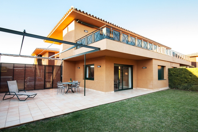 Imagen general del Hotel Torremirona Golf and Spa Resort. Foto 2